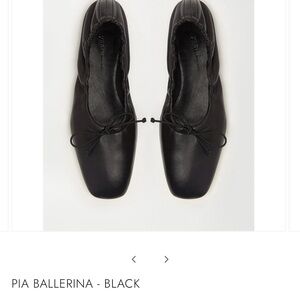 Yuni Buffa Leather Ballet Flats